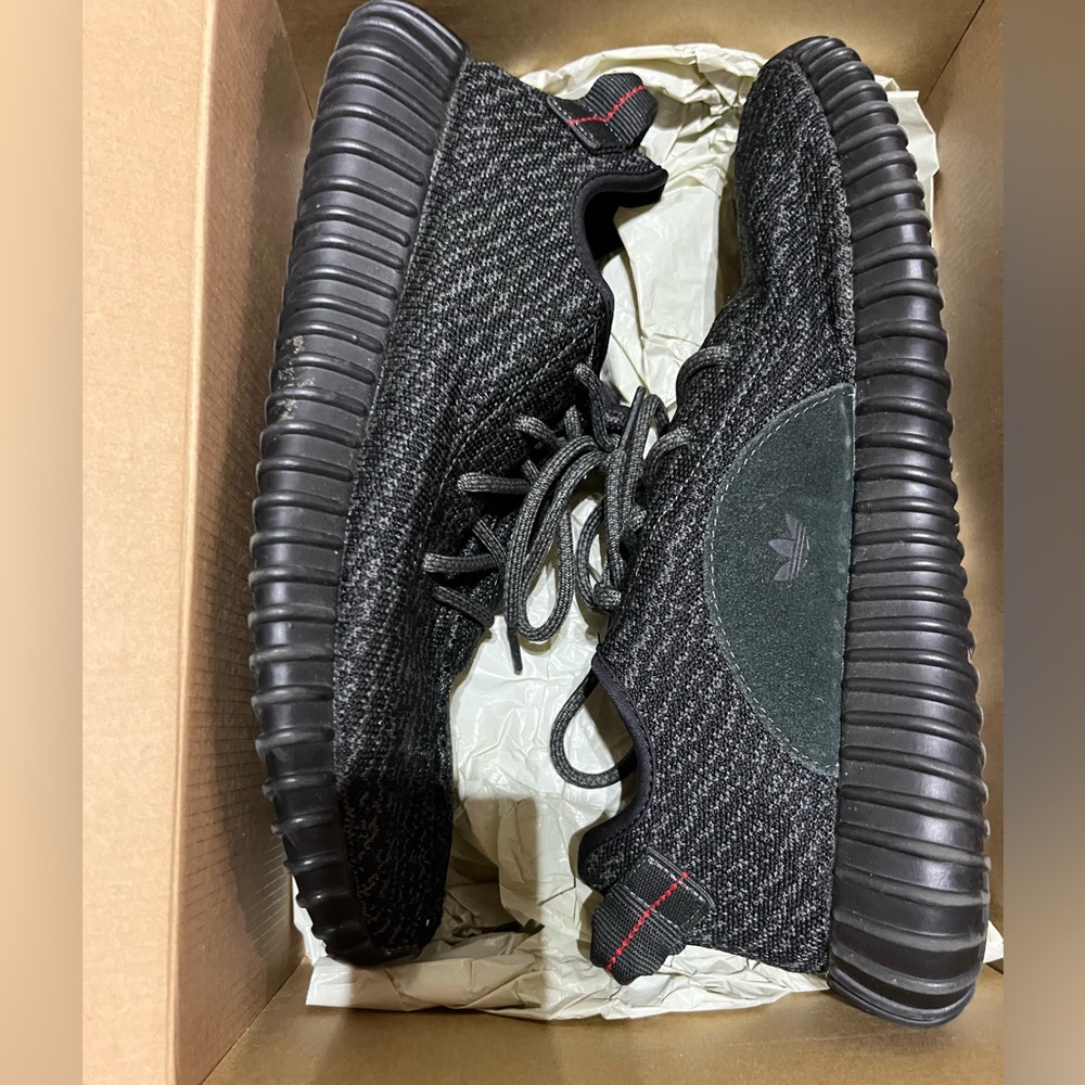 Yeezy 350 v1 black pirate size 10 - Picture 6 of 7